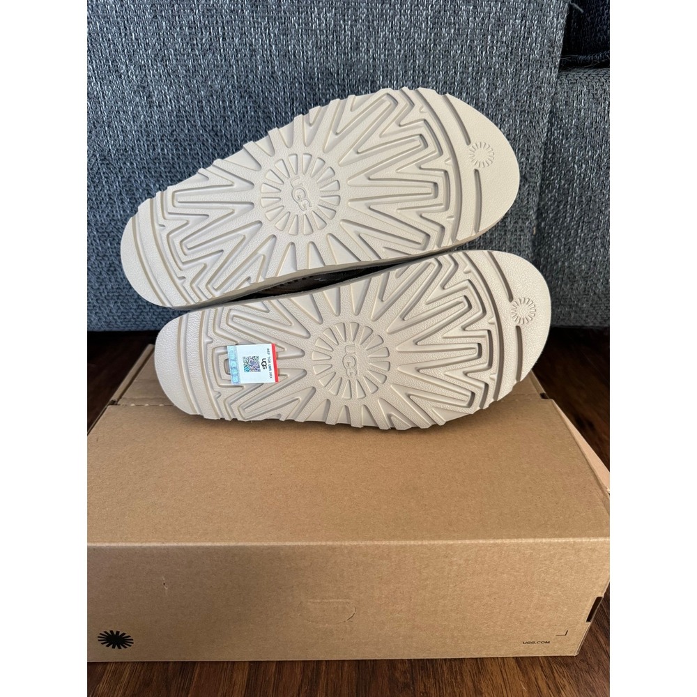 UGG Goldenstar Regenerate Slingback Sandal,‎ women size 5.5, new with box - Picture 4 of 6